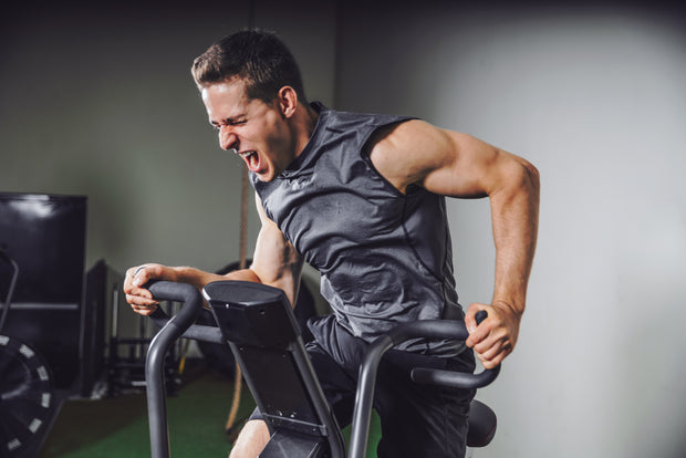 <h3><strong>Train Harder With Men’s High-Performance Gear.</strong></h3>